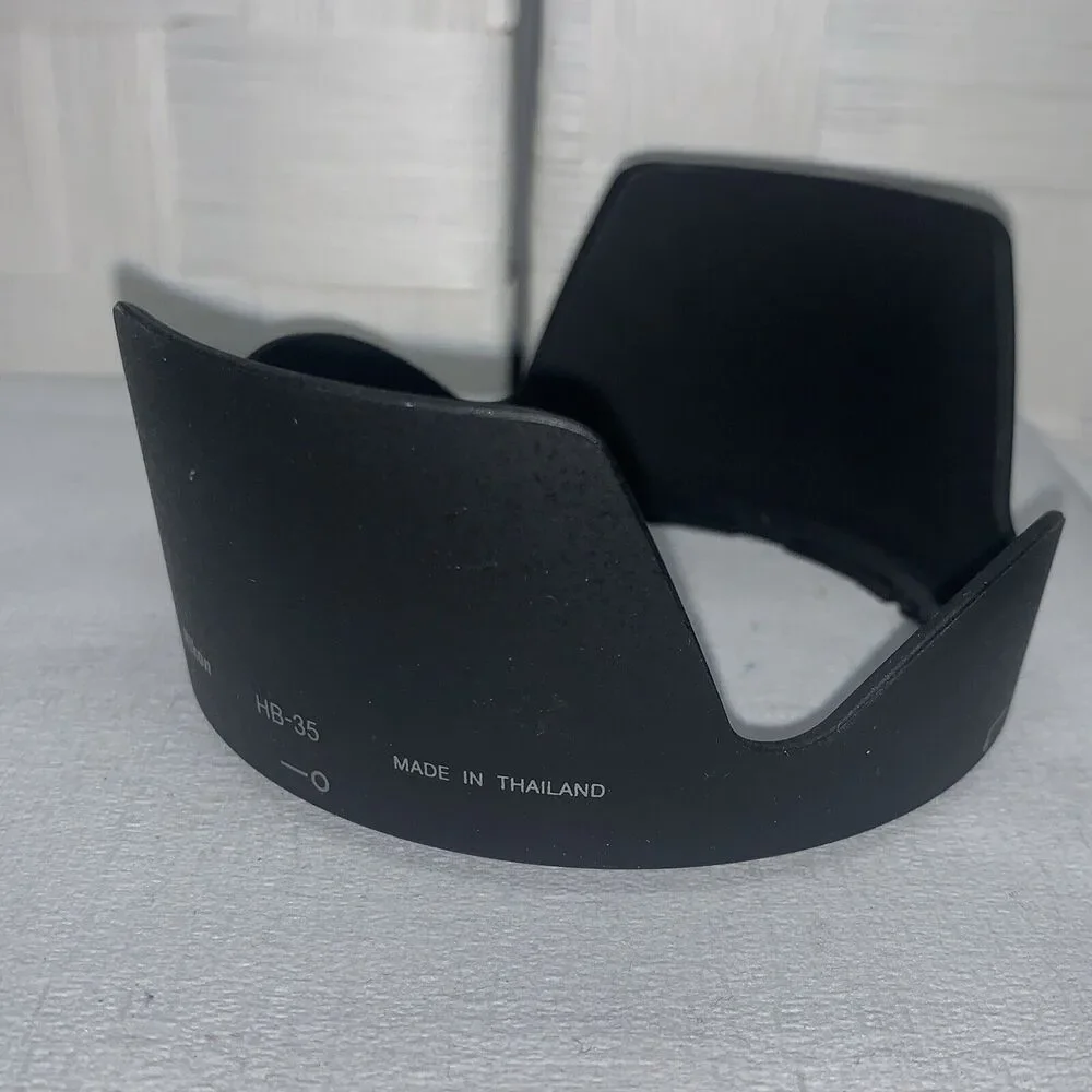 Genuine Nikon HB-35 hood For DX 18-70 18-105mm 18-140mm VR 18-135mm.